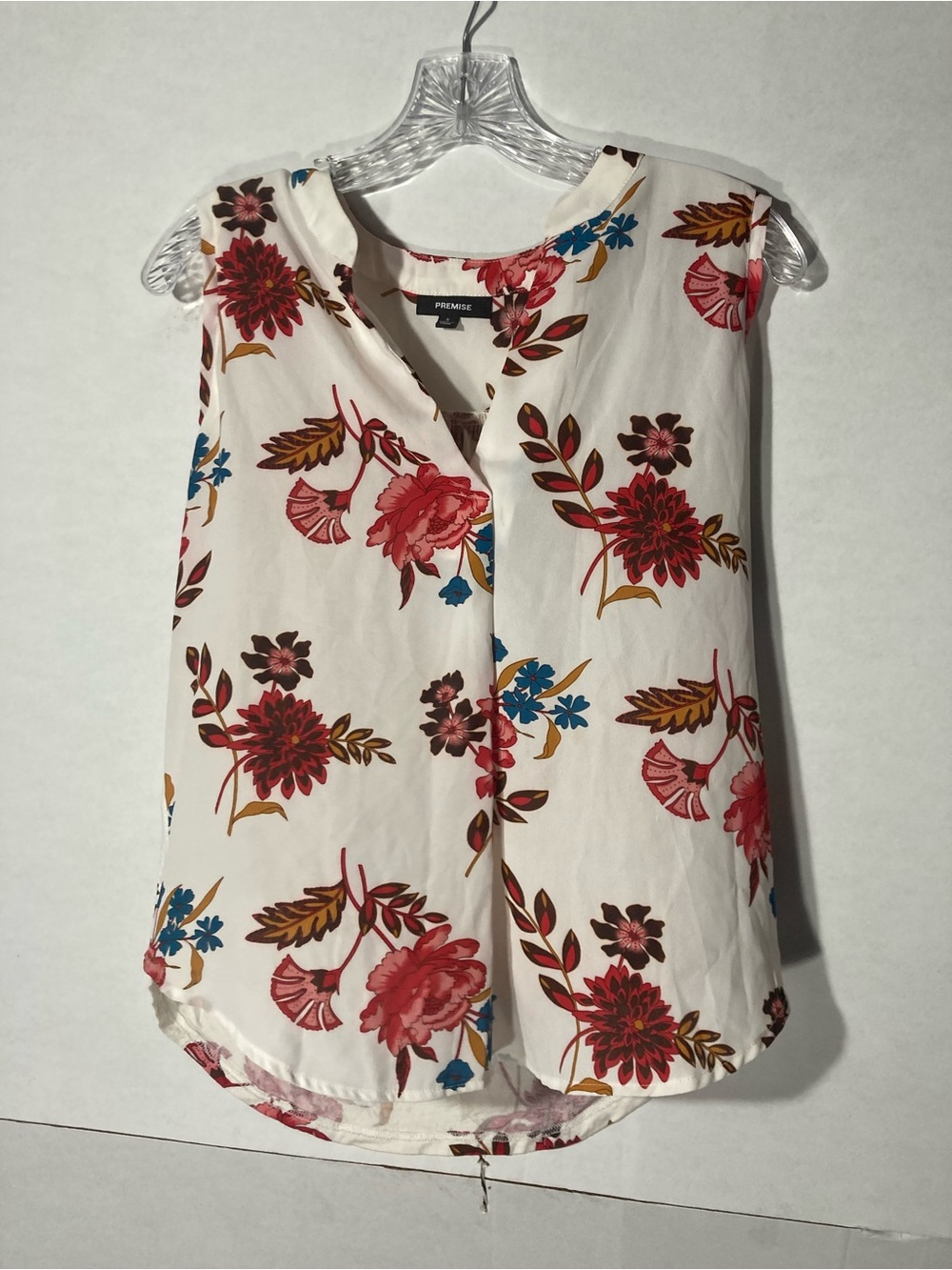 Premise White Red Pink Blue Floral V-neck Sleeveless Woven Jersey Knit Top S